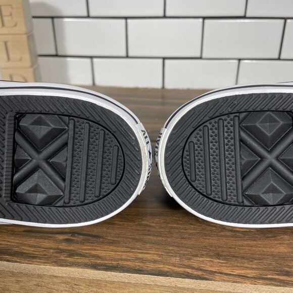 Converse Chuck Taylor All Star OX Womens Size 11.5 Shoes Black Quilted Sneaker - Picture 9 of 13